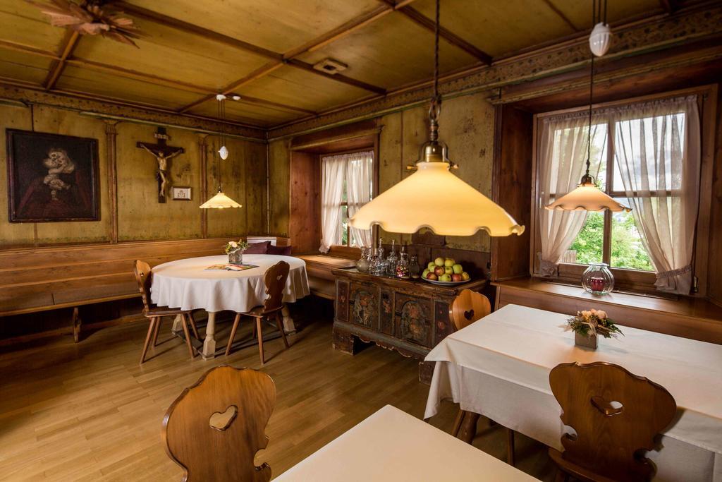 Pension An Der Linde Algund Buitenkant foto